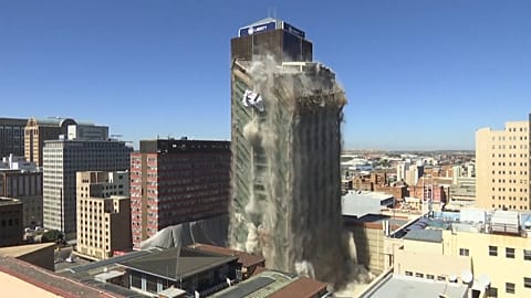 Symbolträchtige Bankensprengung in Johannisburg
