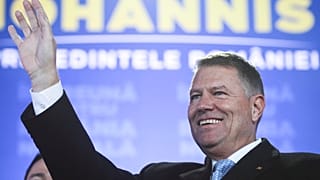 Klaus Iohannis mantém-se na presidência da Roménia