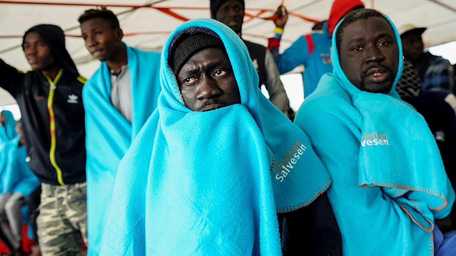 El Open Arms llega a Taranto con 62 migrantes rescatados