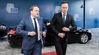 Szijjártó és kollégái hétfőn döntenek az Európai Bizottságról