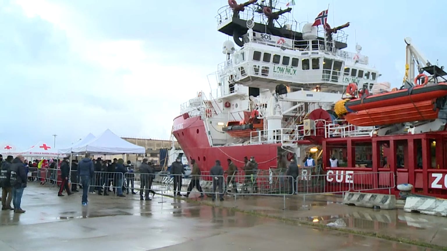 Open Arms e Aita Mari in rotta verso Taranto e Pozzallo, l'Italia apre i porti