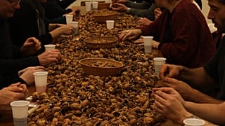 Французы отмечают ореховый праздник