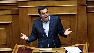 Aλ.Τσίπρας: «Αναθεώρηση-παρωδία, με αποκλειστική ευθύνη των βουλευτών της κυβέρνησης»