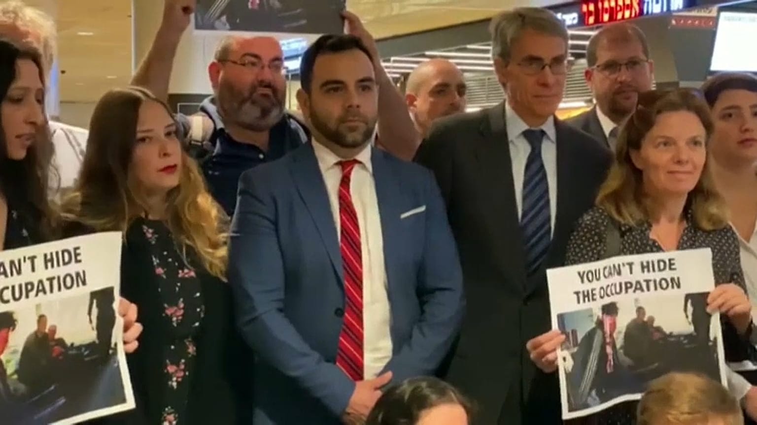 Στέλεχος του Παρατηρητηρίου Ανθρωπίνων Δικαιωμάτων απέλασε το Ισραήλ