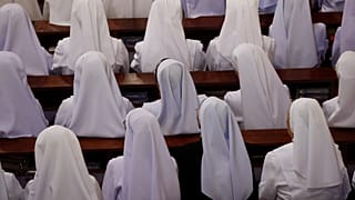 Rahibenin aşkı 400 yıllık manastırın sonunu mu getirdi?