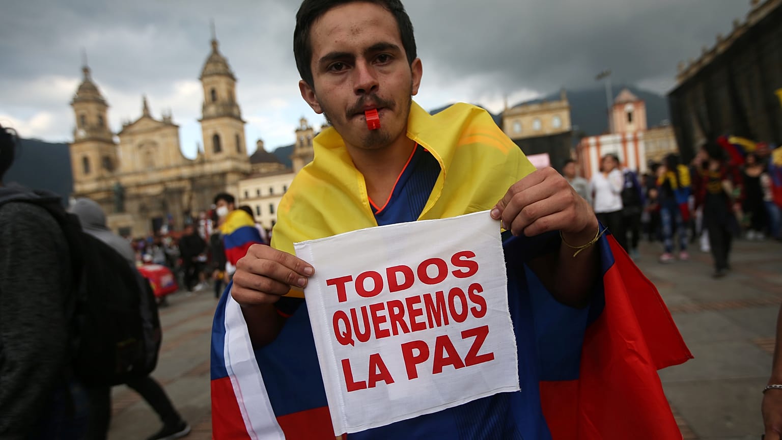 Manifestante en la plaza Bolívar en la ciudad de Bogotá, Colombia, el 24 de noviembre de 2019. 
