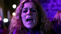 Miles de personas marchan en España contra el "machismo que mata"