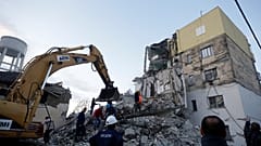 Arnavutluk'ta 6.4 büyüklüğünde deprem