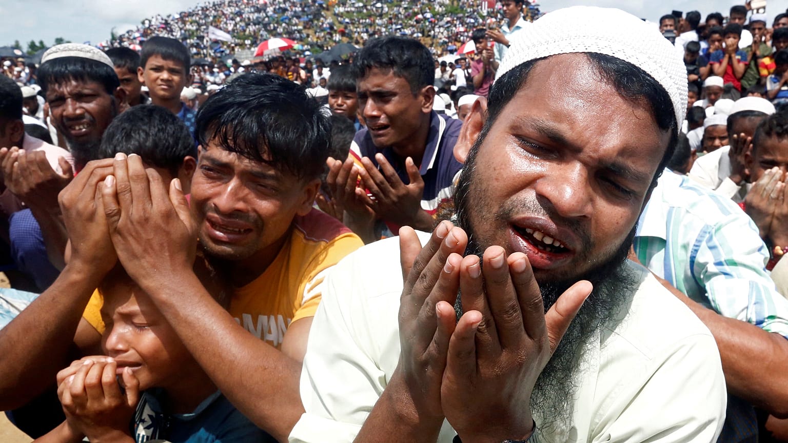 Arakanlı Müslümanlar: Lahey'de görülecek soykırım davası öncesi Myanmar'dan askere yargılama