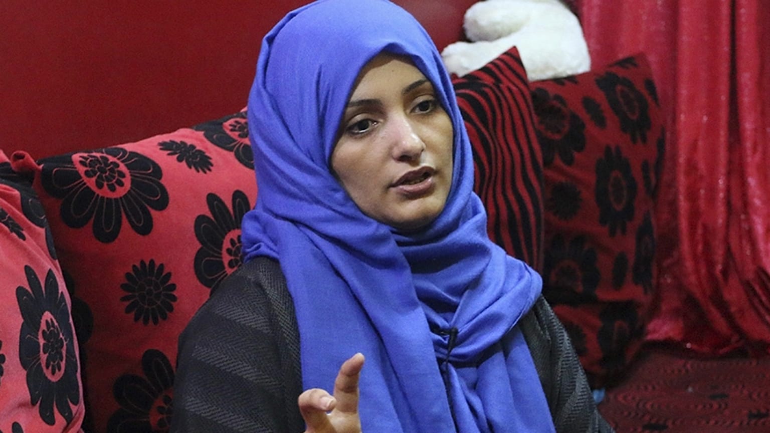 المحامية اليمنية هدى الصراري 