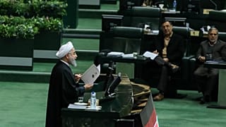 تلاش دولت ایران برای افزایش ۳۰ درصدی درآمد مالیاتی در سال ۱۳۹۹