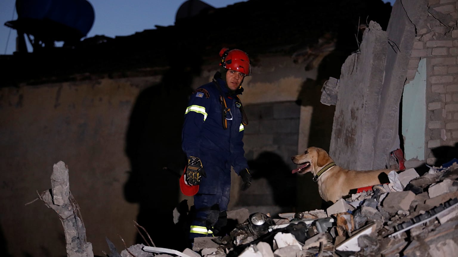 Σεισμός στην Αλβανία: Οι εικόνες της καταστροφής