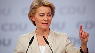 Comissão Von der Leyen aprovada no Parlamento Europeu