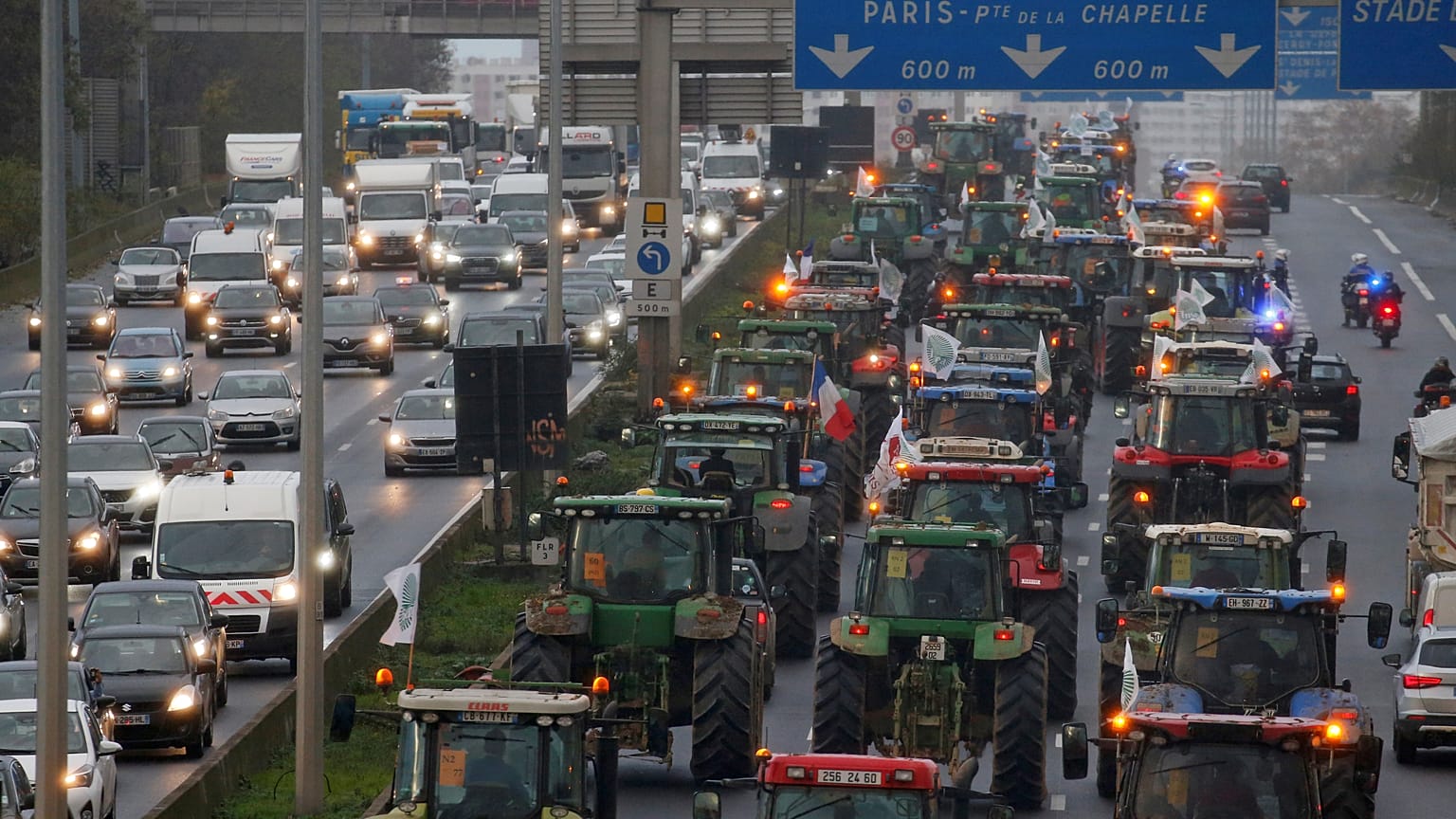 The rolling roadblock has so far blocked the A1 Paris-Lille motorway
