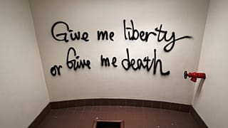 "Donnez-moi la liberté ou la mort", le slogan qui survit à la PolyU de Hong Kong