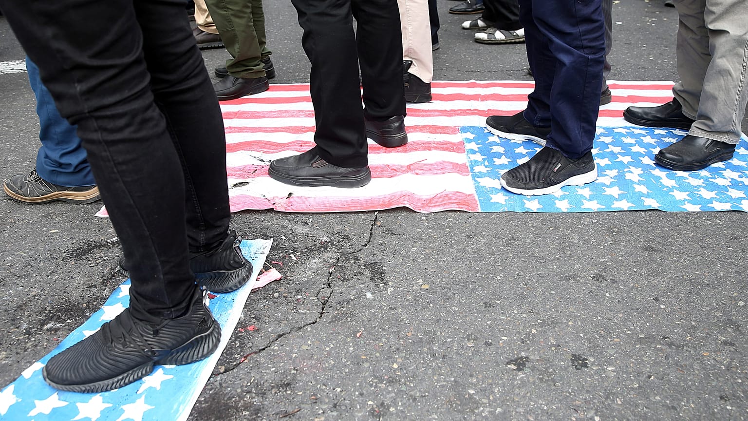 İran: Protestolar için CIA tarafından eğitim verilen 8 vatandaş gazeteci tutuklandı