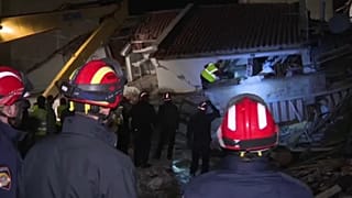 Séisme en Albanie : le bilan s'alourdit, les recherches de survivants se poursuivent