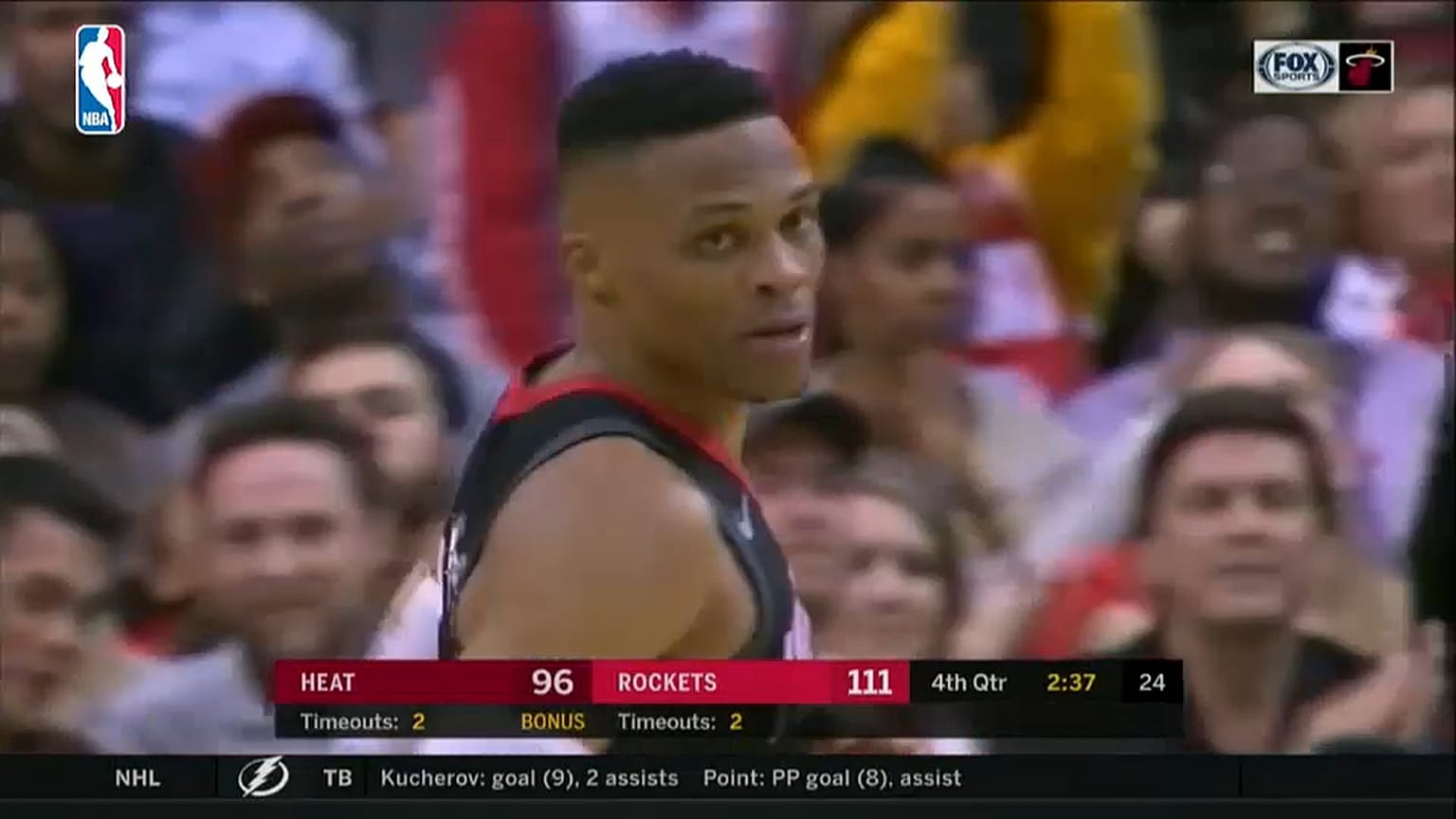 NBA: Houston supera Miami, Harden fa 34 punti