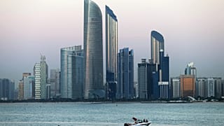 مظهر عام ل أبو ظبي- أرشيف رويترز