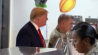 Trump anuncia regresso às conversações de paz com os talibãs