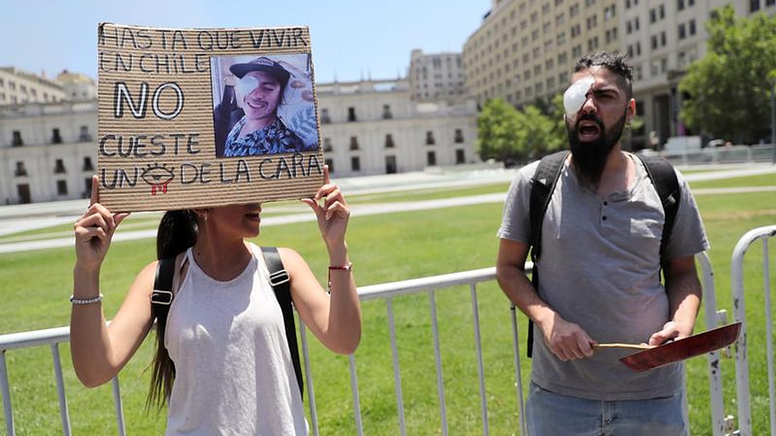"Fino a quando vivere in Cile costerà un occhio della testa". 