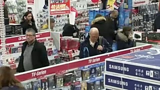 Black Friday: tutti pazzi per i saldi on-line