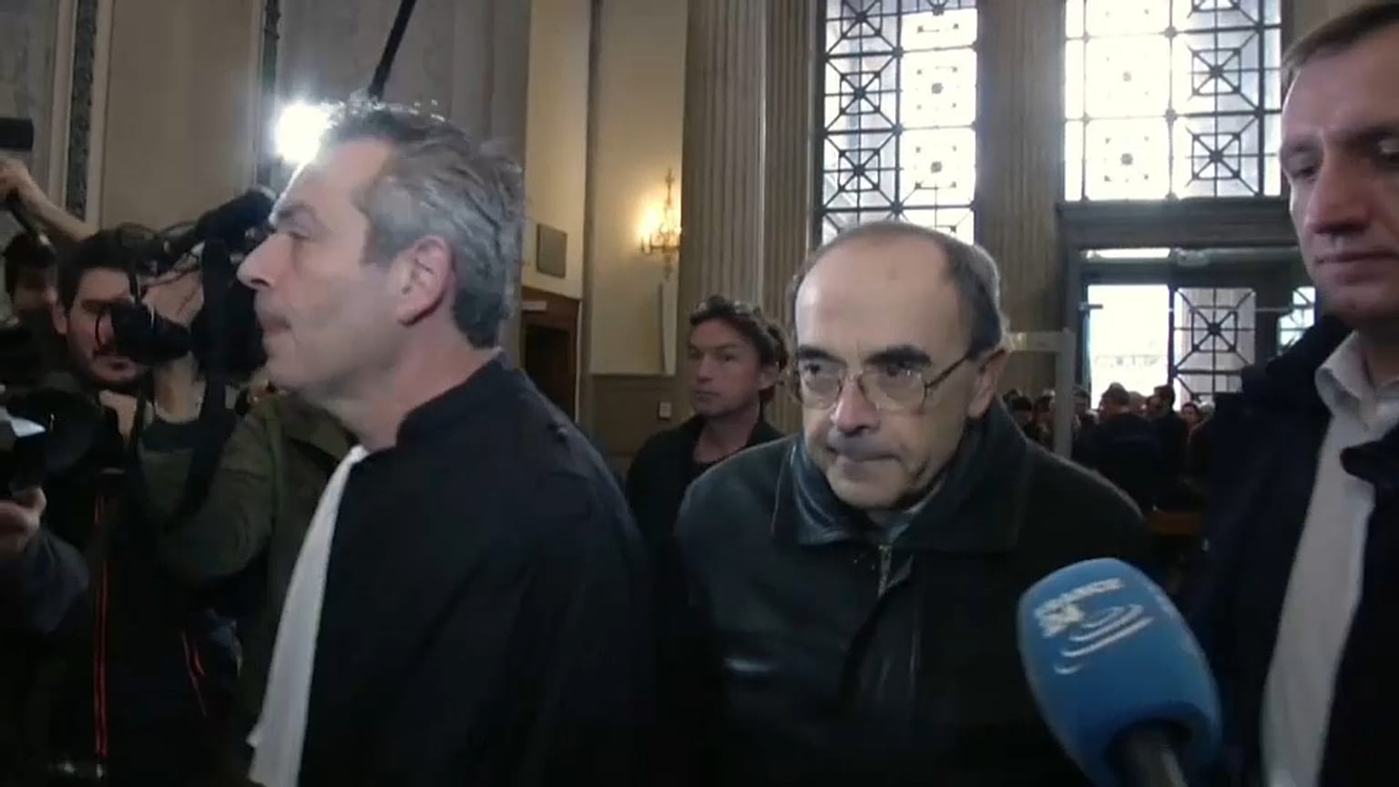 Procès Barbarin : pas de condamnation requise par l'avocat général