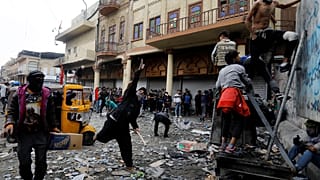 Nach wochenlangen Protesten: Iraks Regierungschef kündigt Rücktritt an
