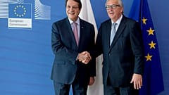 Γιούνκερ: «Ζω με την ελπίδα ότι μπορεί να γίνει η επανένωση της Κύπρου»