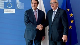 Γιούνκερ: «Ζω με την ελπίδα ότι μπορεί να γίνει η επανένωση της Κύπρου»