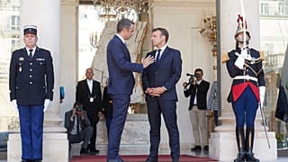 Τηλεφωνική επικοινωνία Μητσοτάκη-Μακρόν για μεταναστευτικό και Τουρκία-Λιβύη