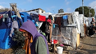 Πάνω από 55.000 οι πρόσφυγες και μετανάστες στις δομές φιλοξενίας των Ενόπλων Δυνάμεων