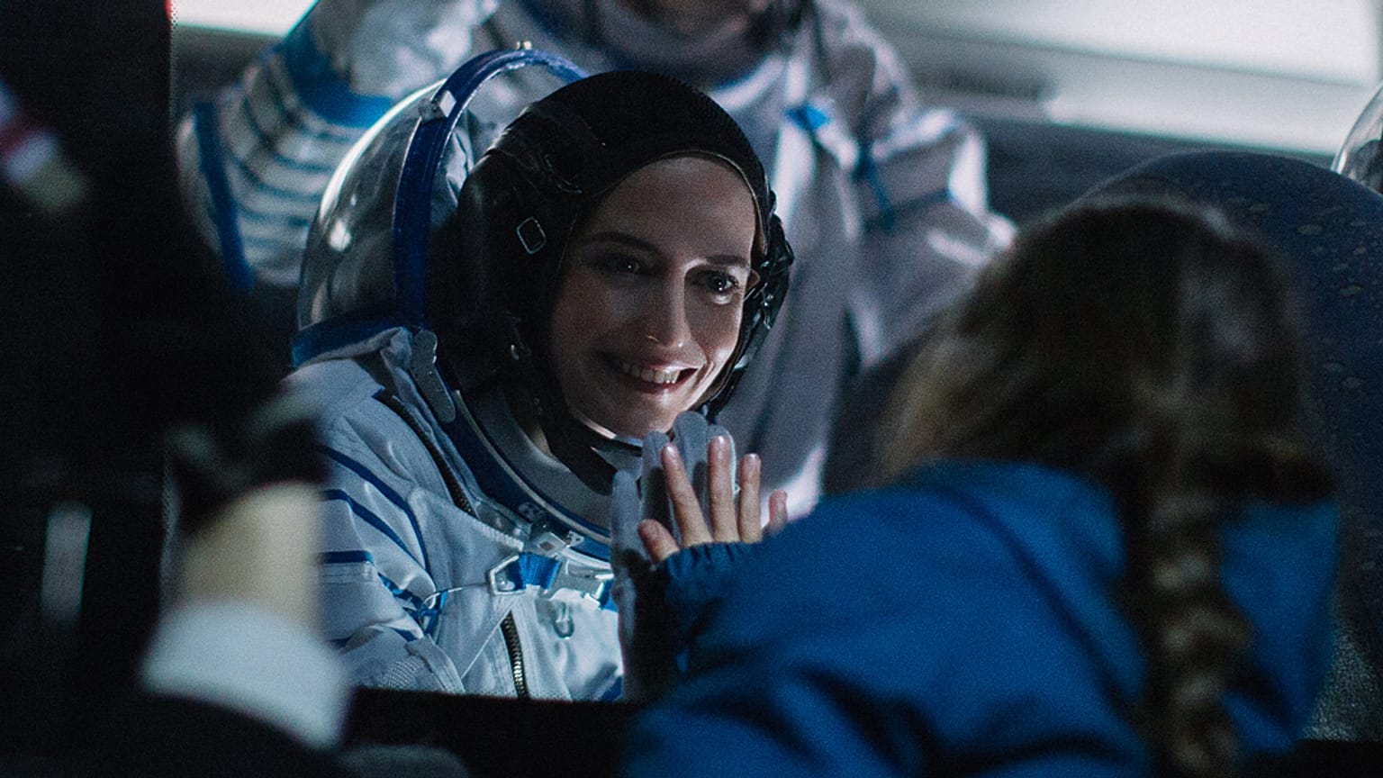 Proxima, un film en apesanteur, les pieds sur Terre...