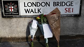 PM and Mayor join police chiefs on tour of bridge attack scene
