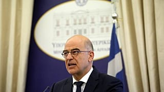 Στο Κάιρο ο Ν. Δένδιας για συνομιλίες με τον Αιγύπτιο ΥΠΕΞ