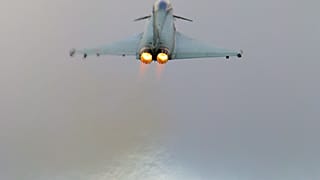Londra'da sonik patlama seslerine Kraliyet Hava Kuvvetleri jeti sebep olmuş