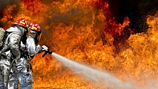 مقتل 13 مزارعا باكستانيا أغلبهم من الأطفال في حريق بالأردن