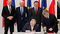 Лиссабонскому договору 10 лет. Первым делом - в Африку. Ж/д права