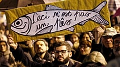 «Σαρδέλες» εναντίον Σαλβίνι