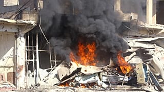 المرصد السوري: مقتل 15 مدنياً في غارات لقوات النظام السوري على إدلب