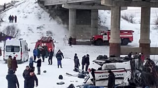 В Забайкалье траур по погибшим в ДТП с участием автобуса
