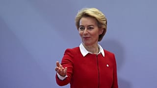 Commissione europea: Juncker saluta, via all'era von der Leyen