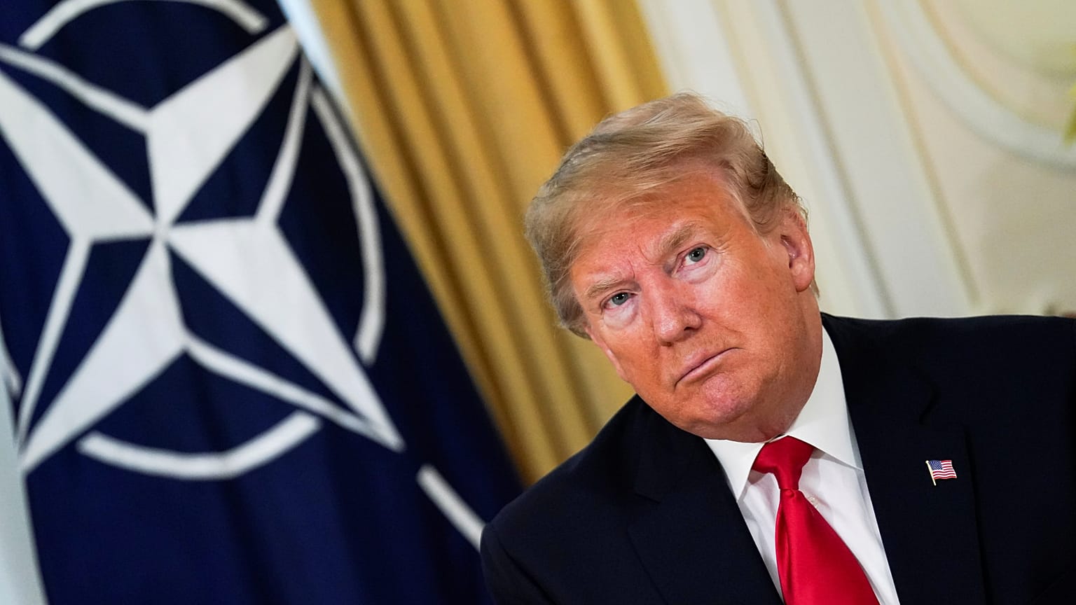 La Nato festeggia 70 anni tra le polemiche: Trump bacchetta Macron