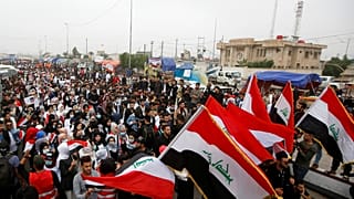 قاسم سليماني في بغداد.. خطّ طهران - بغداد - بيروت يبحث عن خليفة عادل عبد المهدي