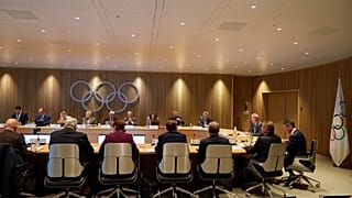 Допинг: МОК осуждает, но пока воздержится