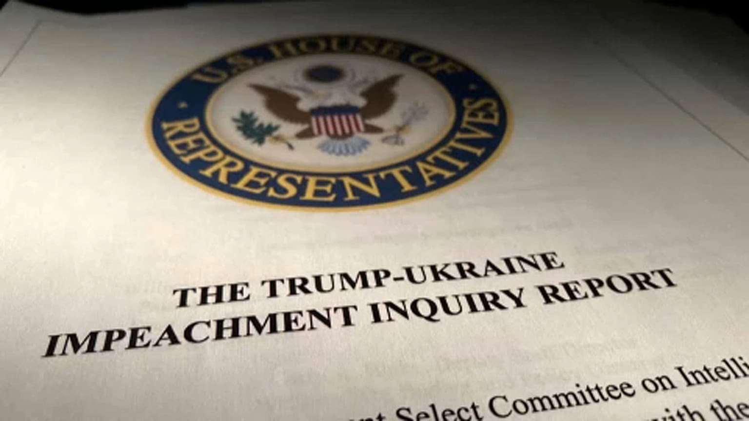 Trump abusó de su poder, según el informe para el 'impeachment' de la Cámara Baja 