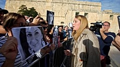 Roberta Metsola Máltán, a vizsgálóbizottság tagjaként