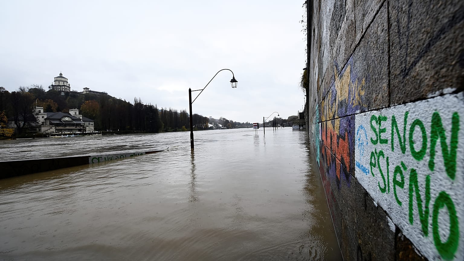 Meteo estremo: Italia sesto paese per numero di vittime negli ultimi vent'anni