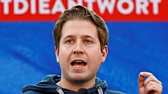 Kühnert im EU-Wahlkampf im Mai in Saarbrücken 