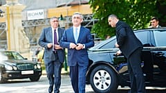 Ermenistan: Halk protestoları nedeniyle görevi bırakan Sarkisyan hakkında yolsuzluk soruşturması